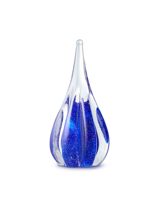Een blauwe urn van kristalglas met glinsters
