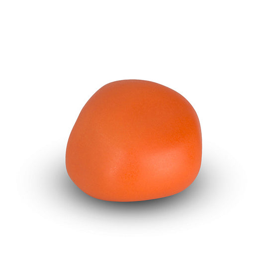 Knuffel keitje van keramiek in de kleur mat oranje