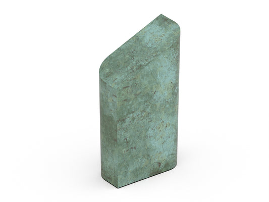 Urn helling van brons in de kleur groen