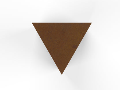 Urn van cortenstaal driehoek