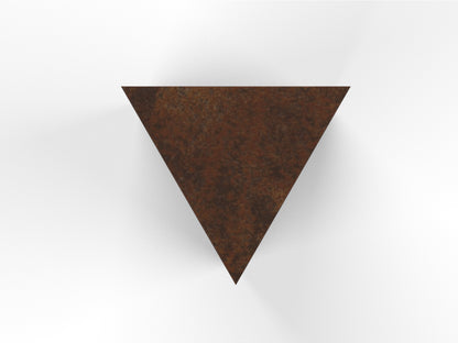 bronzen urn als driehoek